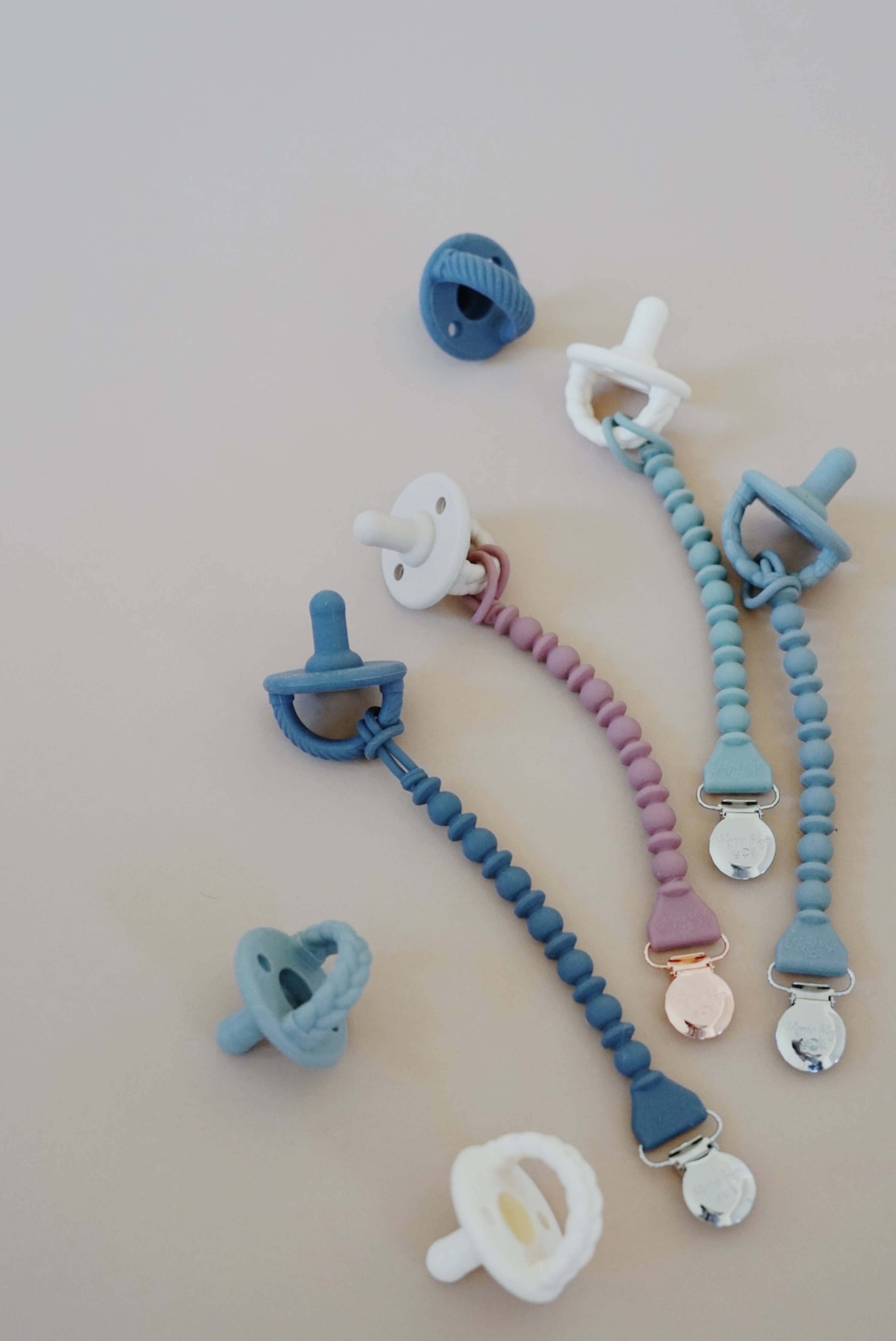 TOAST Sweetie Strap™ Silicone One-Piece Pacifier Clips