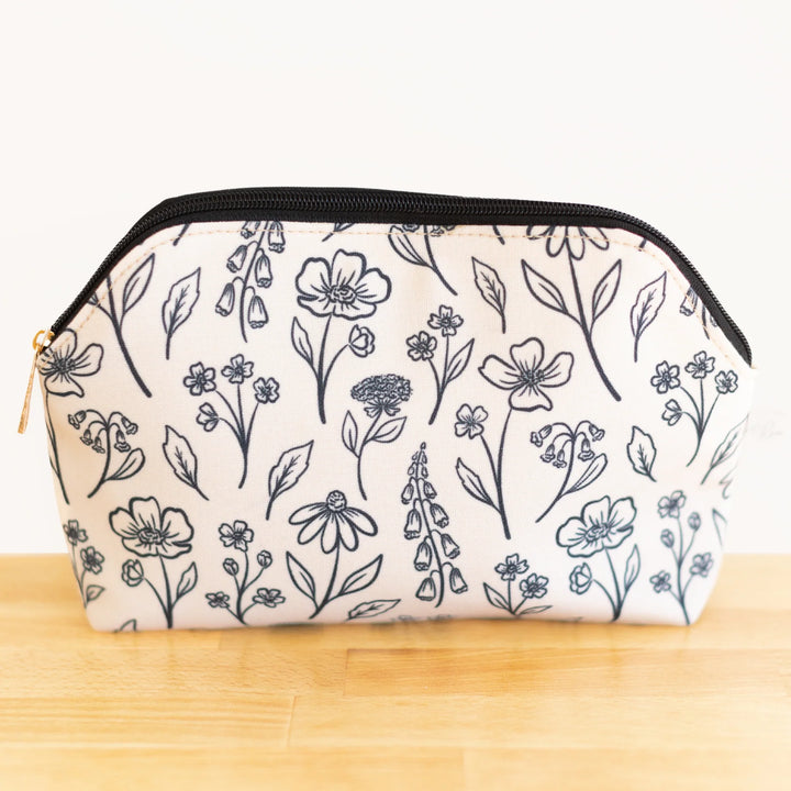 ZIPPER POUCH
