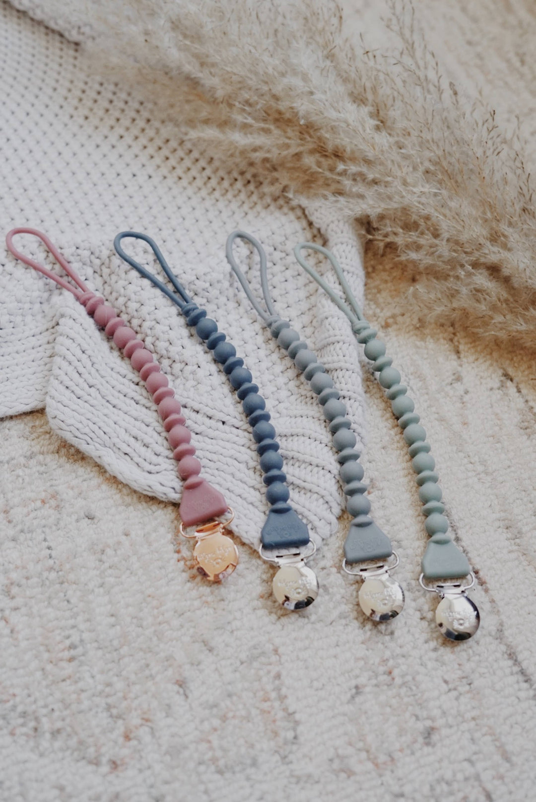 TOAST Sweetie Strap™ Silicone One-Piece Pacifier Clips