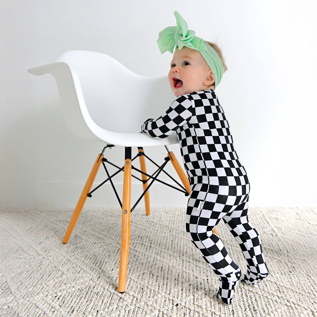 Axel Gigi & Max Newborn Zip Bamboo Onesie