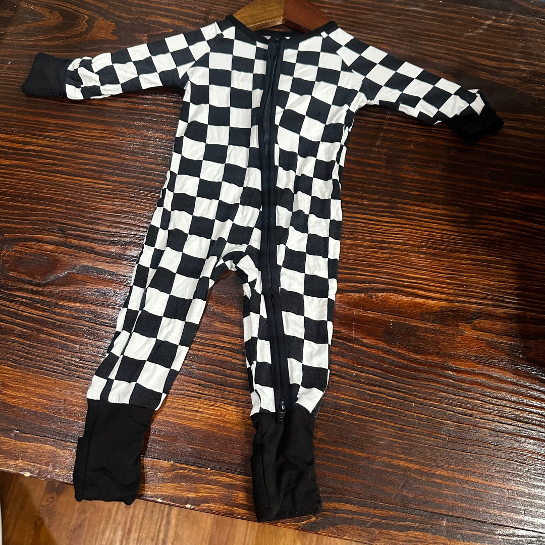 Bamboo Baby Onesie 0-3 MTHS | BW Checkers