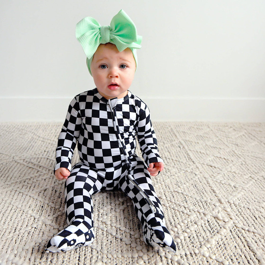 Axel Gigi & Max Newborn Zip Bamboo Onesie