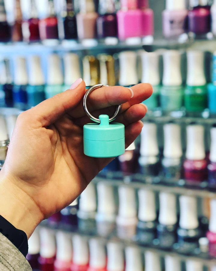 Mint Lion Latch Jewelry/Pill Tote